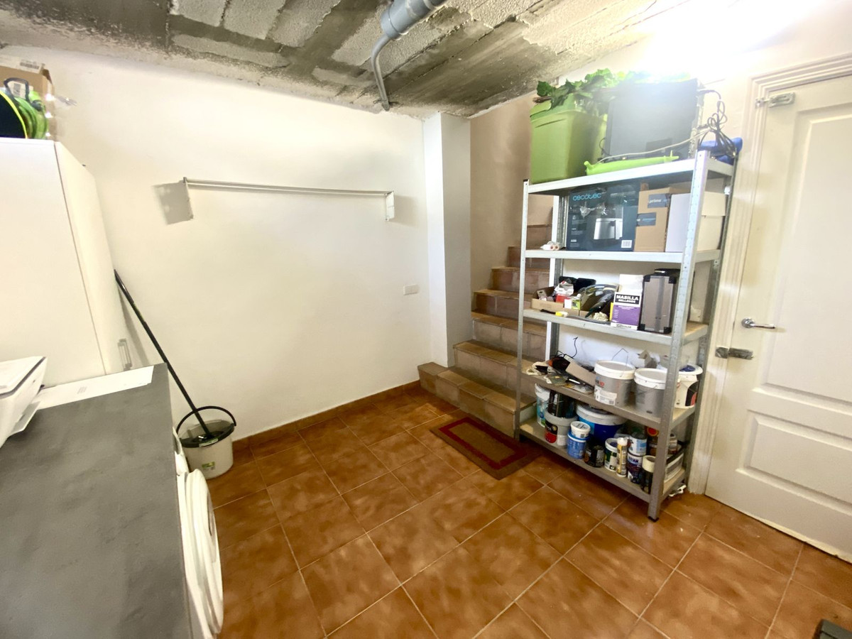 3 Bed Townhouse for sale in Estepona Costa Del Sol, Málaga, Spain