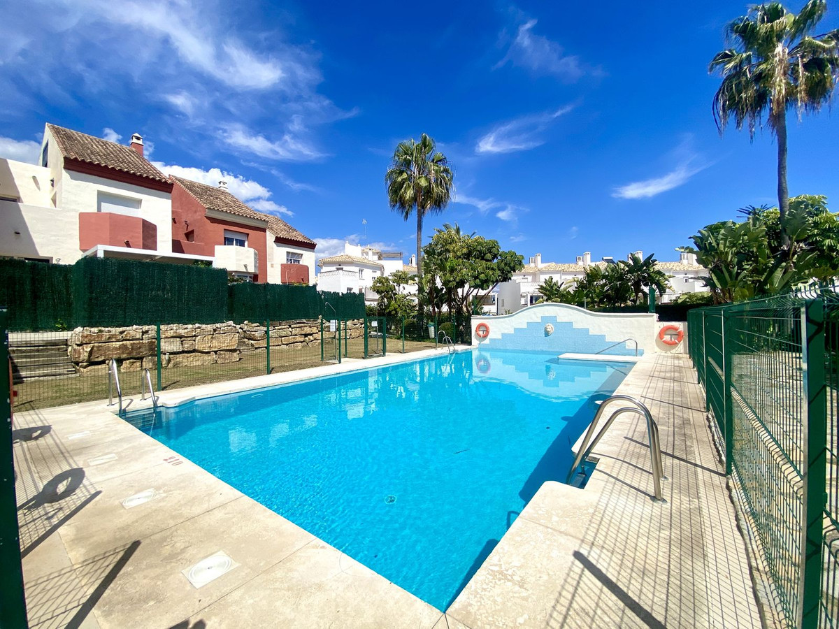3 Bed Townhouse for sale in Estepona Costa Del Sol, Málaga, Spain
