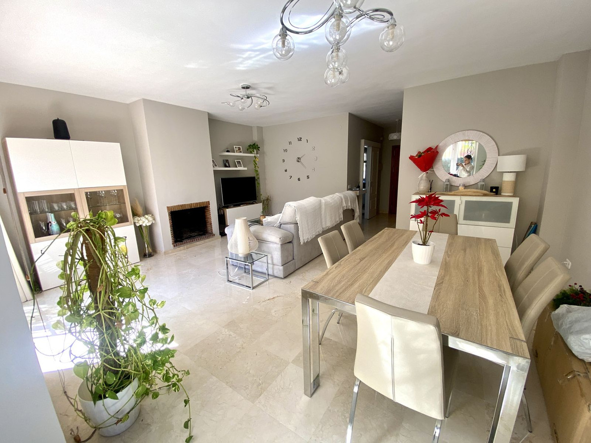 3 Bed Townhouse for sale in Estepona Costa Del Sol, Málaga, Spain