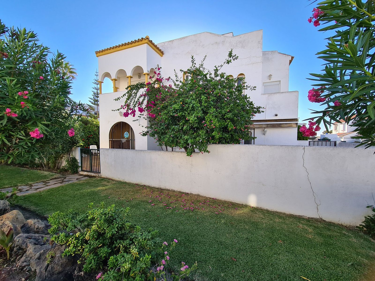 3 Bed Townhouse for sale in Casares Playa Costa Del Sol, Málaga, Spain
