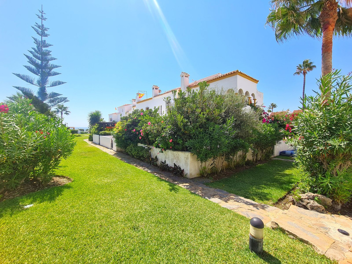 3 Bed Townhouse for sale in Casares Playa Costa Del Sol, Málaga, Spain