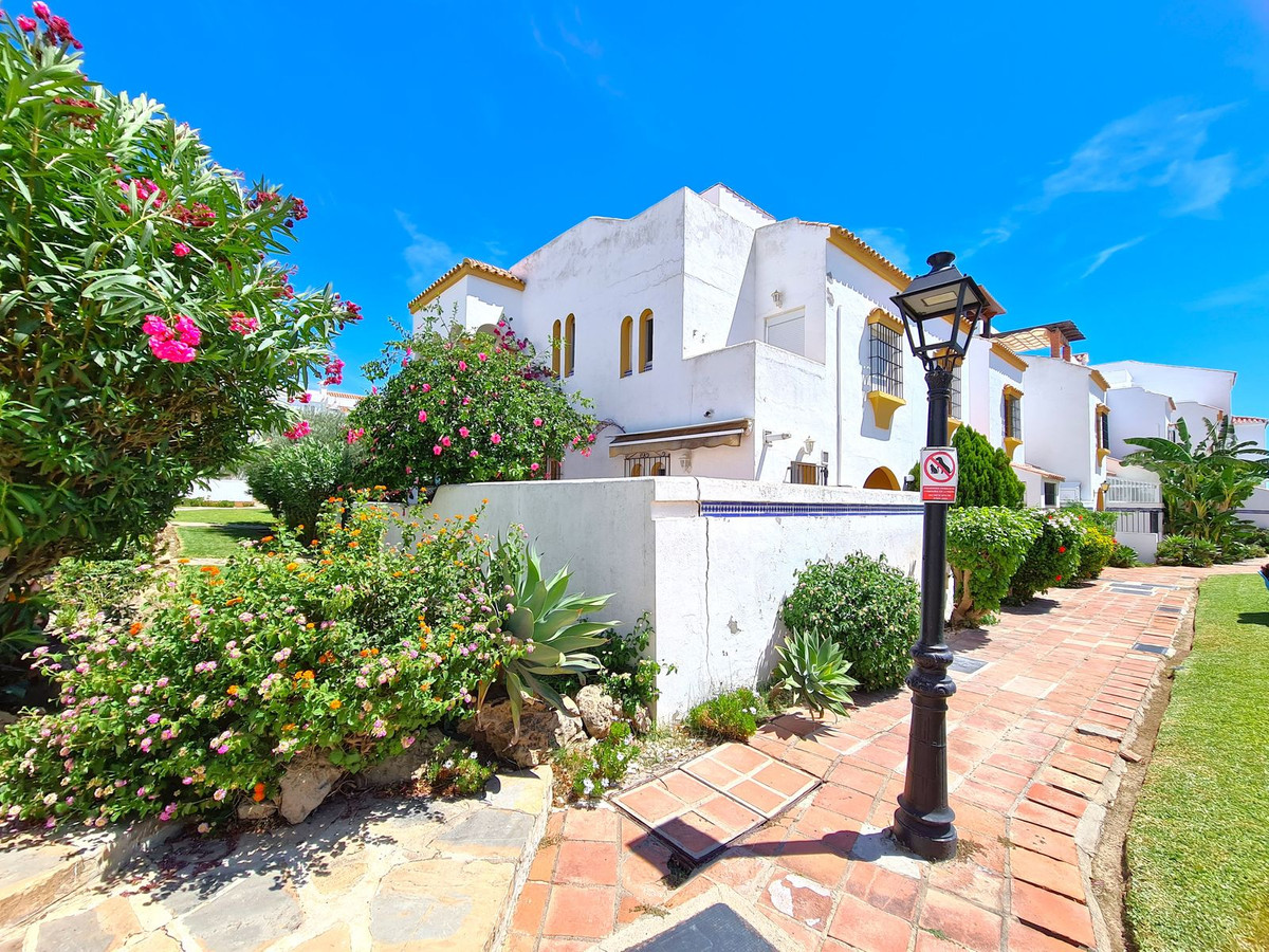 3 Bed Townhouse for sale in Casares Playa Costa Del Sol, Málaga, Spain