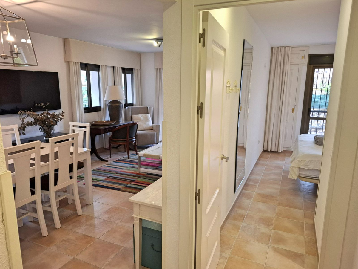 Se vende Apartamento Planta Media de 2 dormitorios en Costa Del Sol, Málaga, España