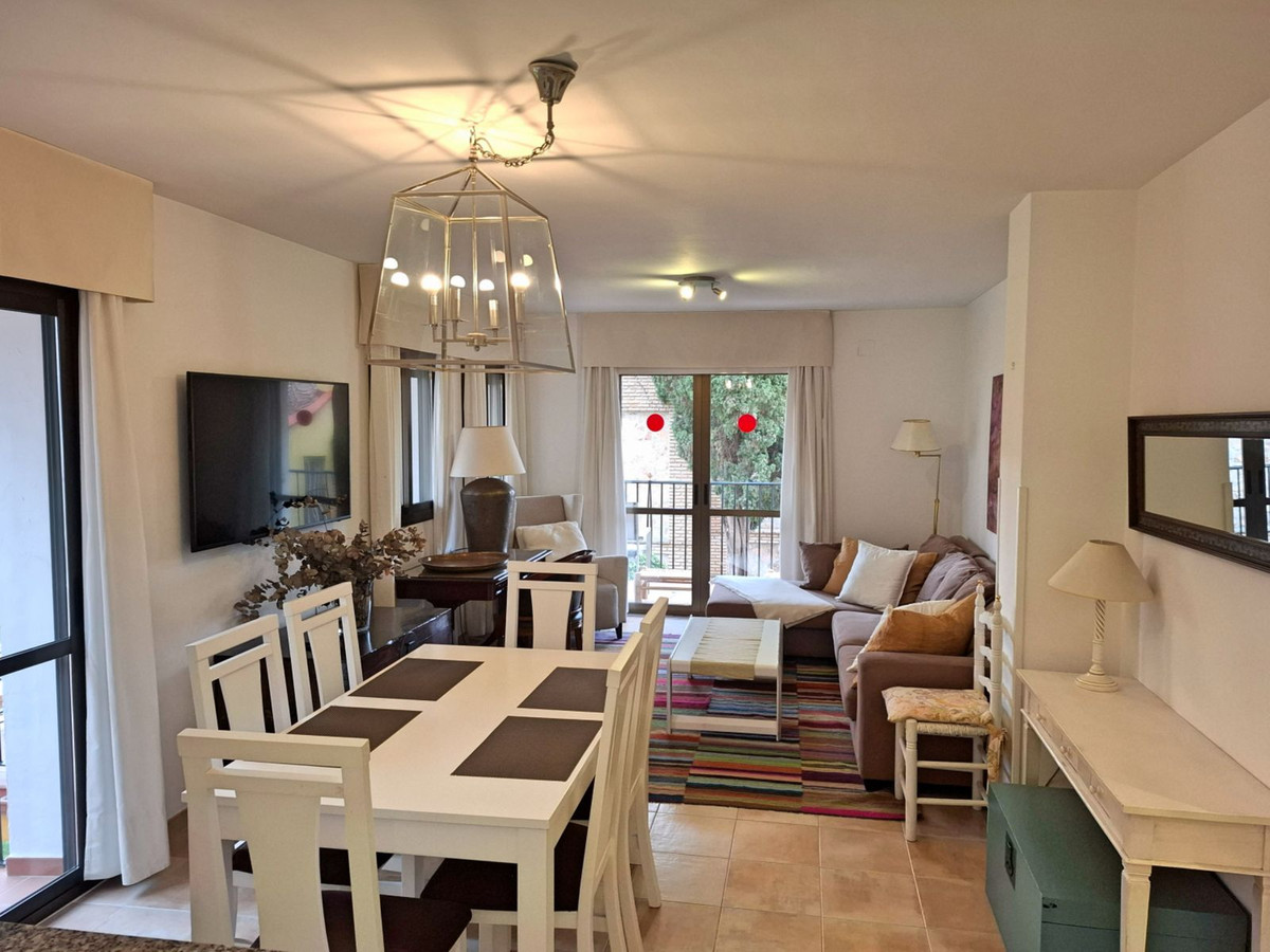 Se vende Apartamento Planta Media de 2 dormitorios en Costa Del Sol, Málaga, España
