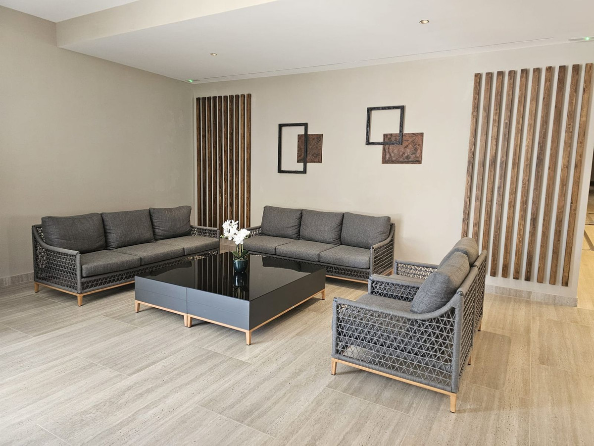 3 Bed Apartment for sale in La Campana Costa Del Sol, Málaga, Spain