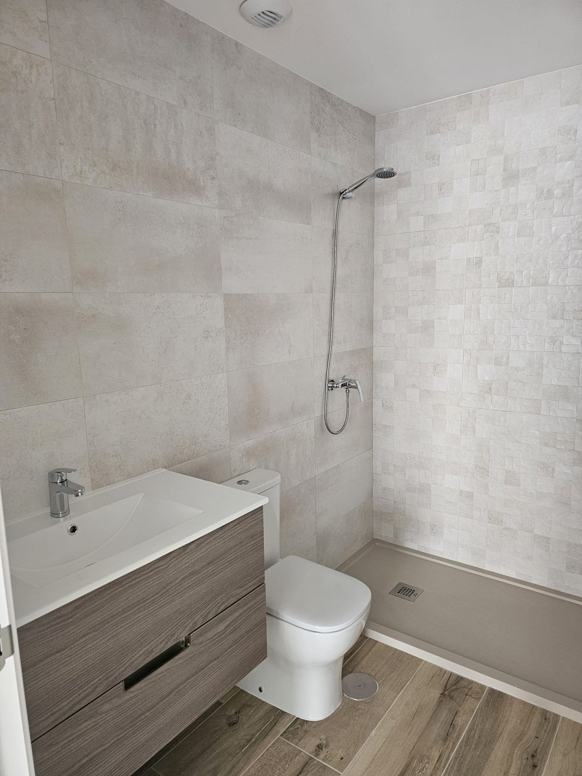 3 Bed Apartment for sale in La Campana Costa Del Sol, Málaga, Spain