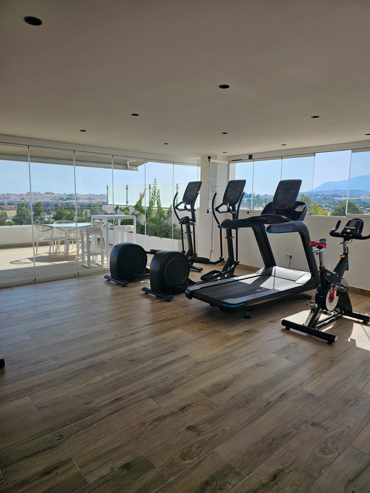 3 Bed Apartment for sale in La Campana Costa Del Sol, Málaga, Spain