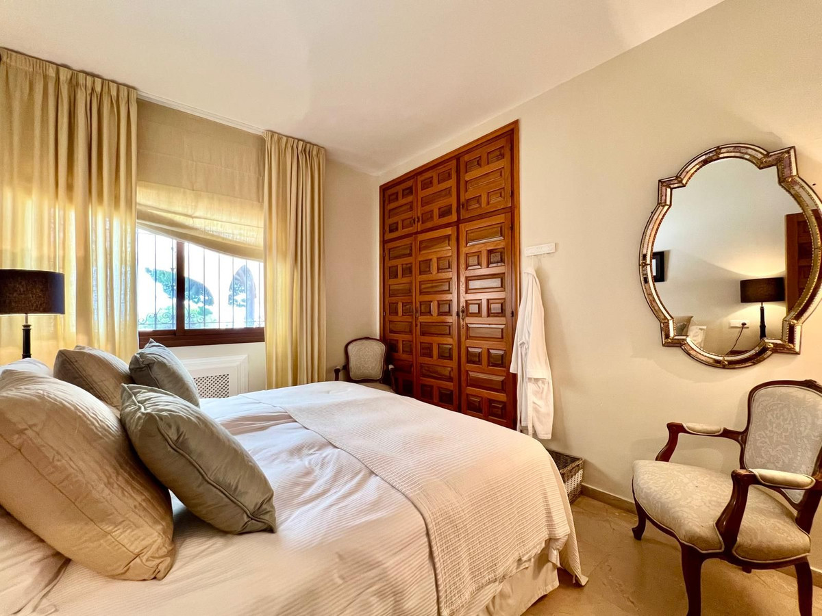 Se vende Villa - Chalet de 4 dormitorios en Costa Del Sol, Málaga, España