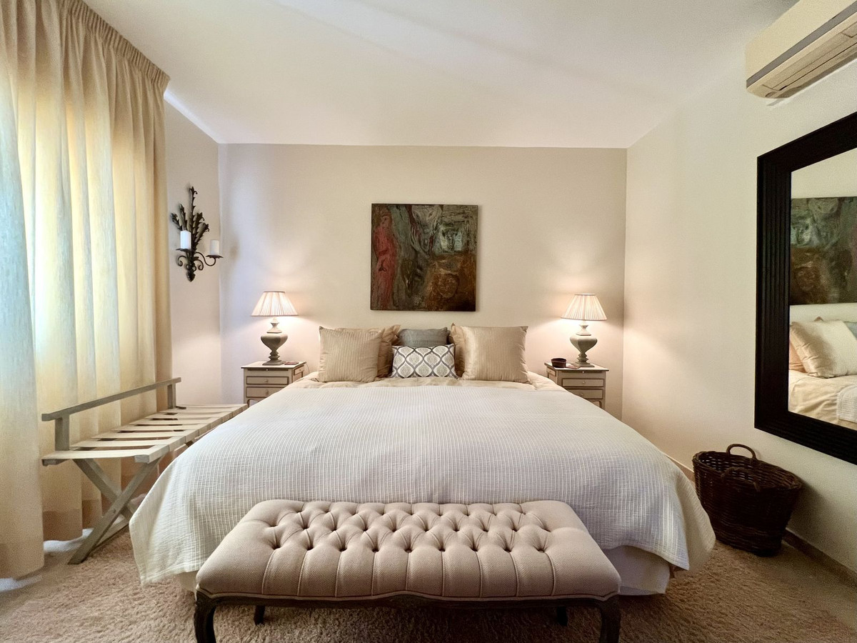 Se vende Villa - Chalet de 4 dormitorios en Costa Del Sol, Málaga, España