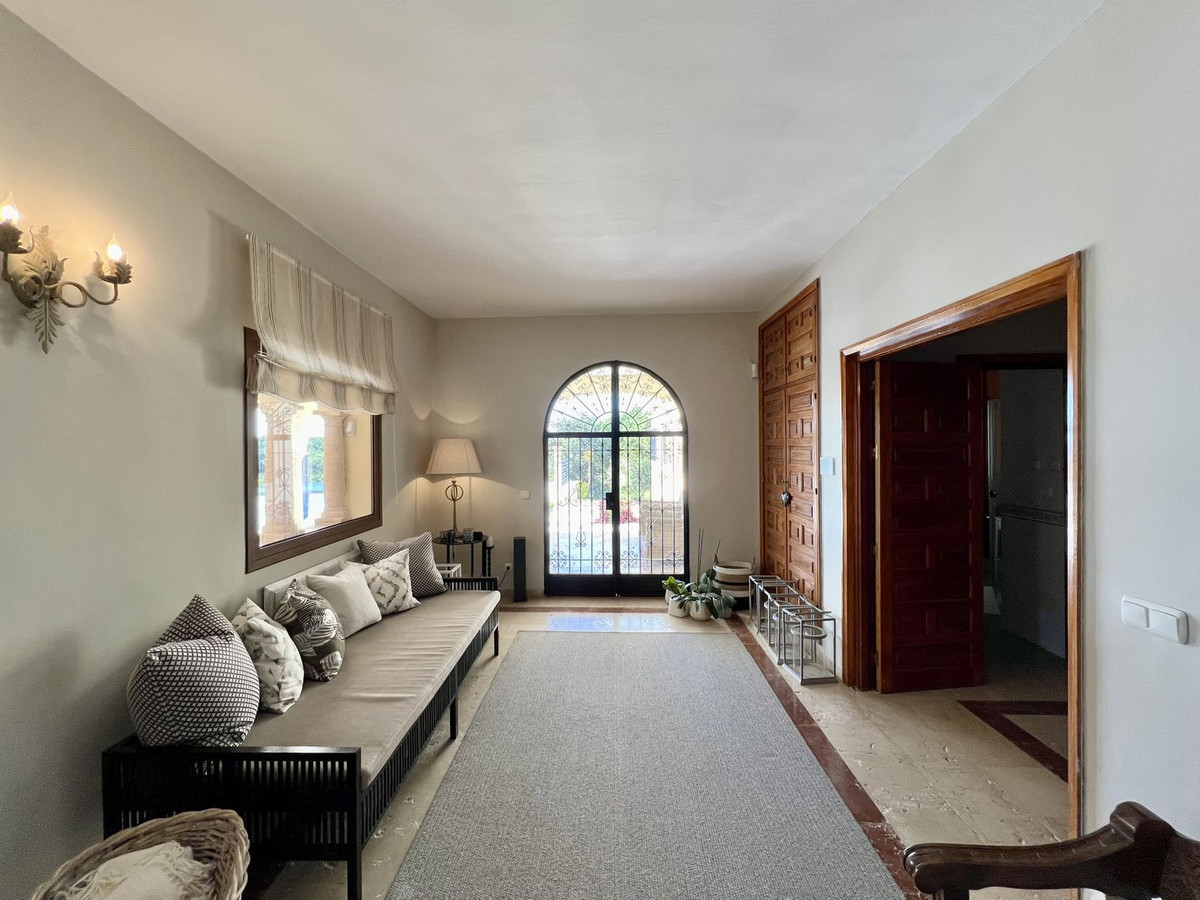 Se vende Villa - Chalet de 4 dormitorios en Costa Del Sol, Málaga, España