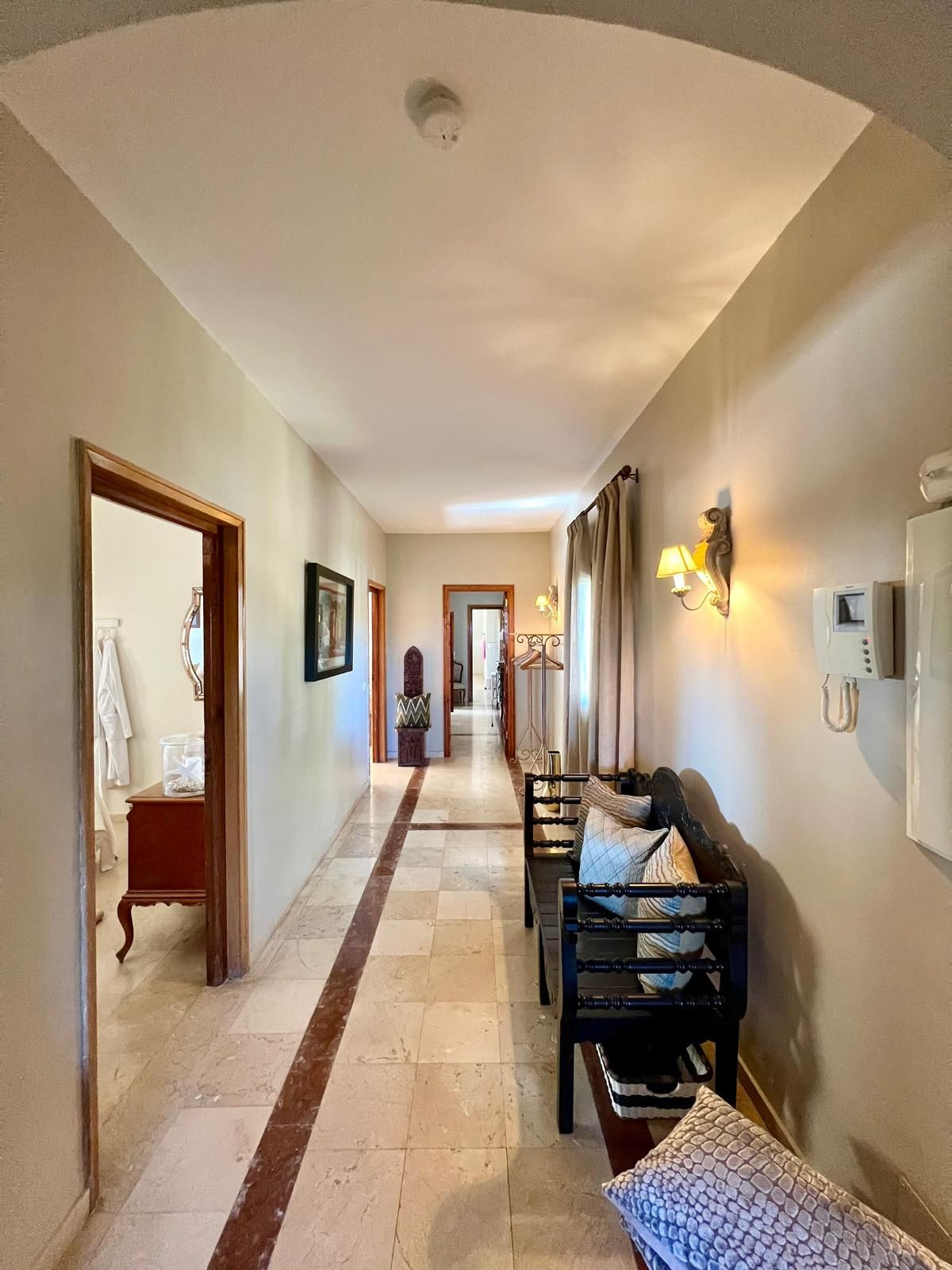Se vende Villa - Chalet de 4 dormitorios en Costa Del Sol, Málaga, España