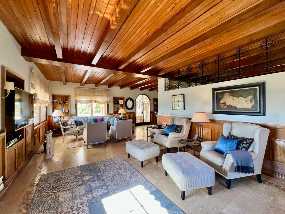 Se vende Villa - Chalet de 4 dormitorios en Costa Del Sol, Málaga, España