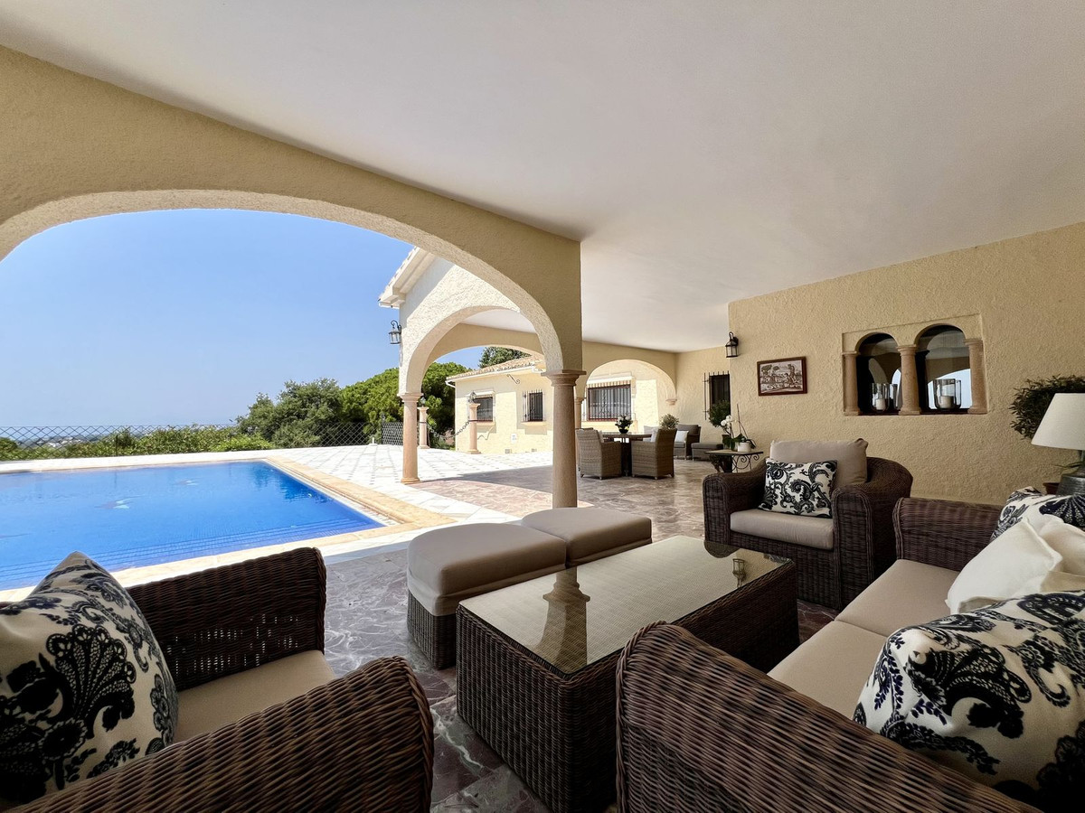 Se vende Villa - Chalet de 4 dormitorios en Costa Del Sol, Málaga, España
