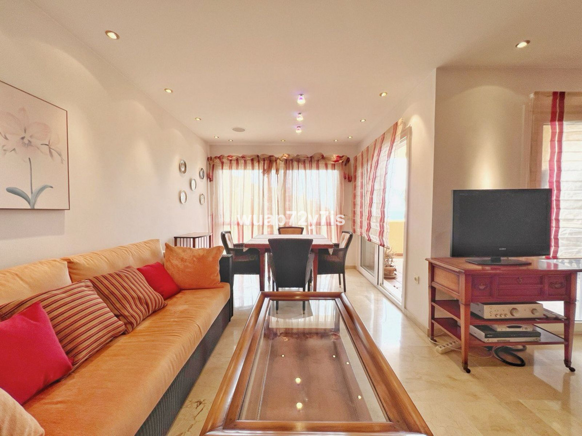 Se vende Pareada de 5 dormitorios en Costa Del Sol, Málaga, España