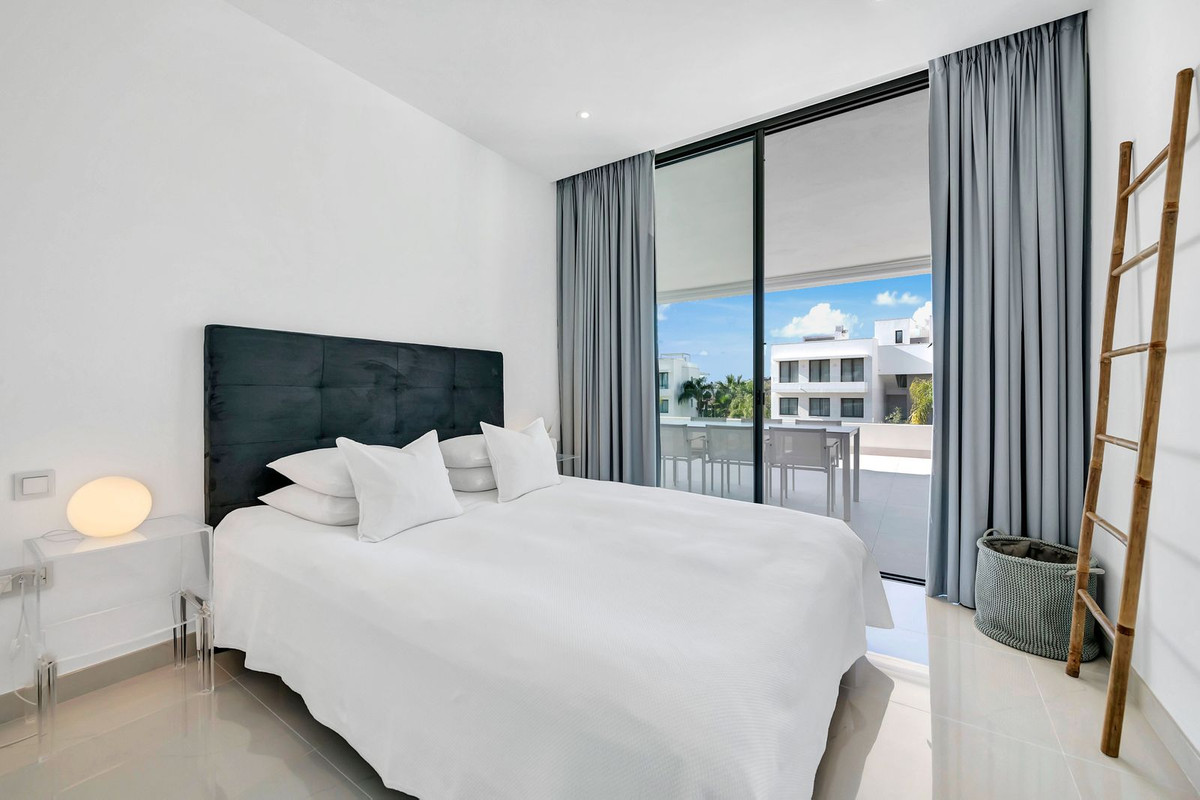 Se vende Apartamento Planta Media de 2 dormitorios en Costa Del Sol, Málaga, España