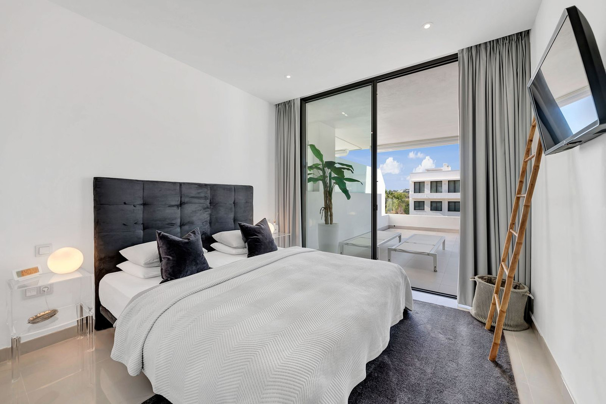 Se vende Apartamento Planta Media de 2 dormitorios en Costa Del Sol, Málaga, España