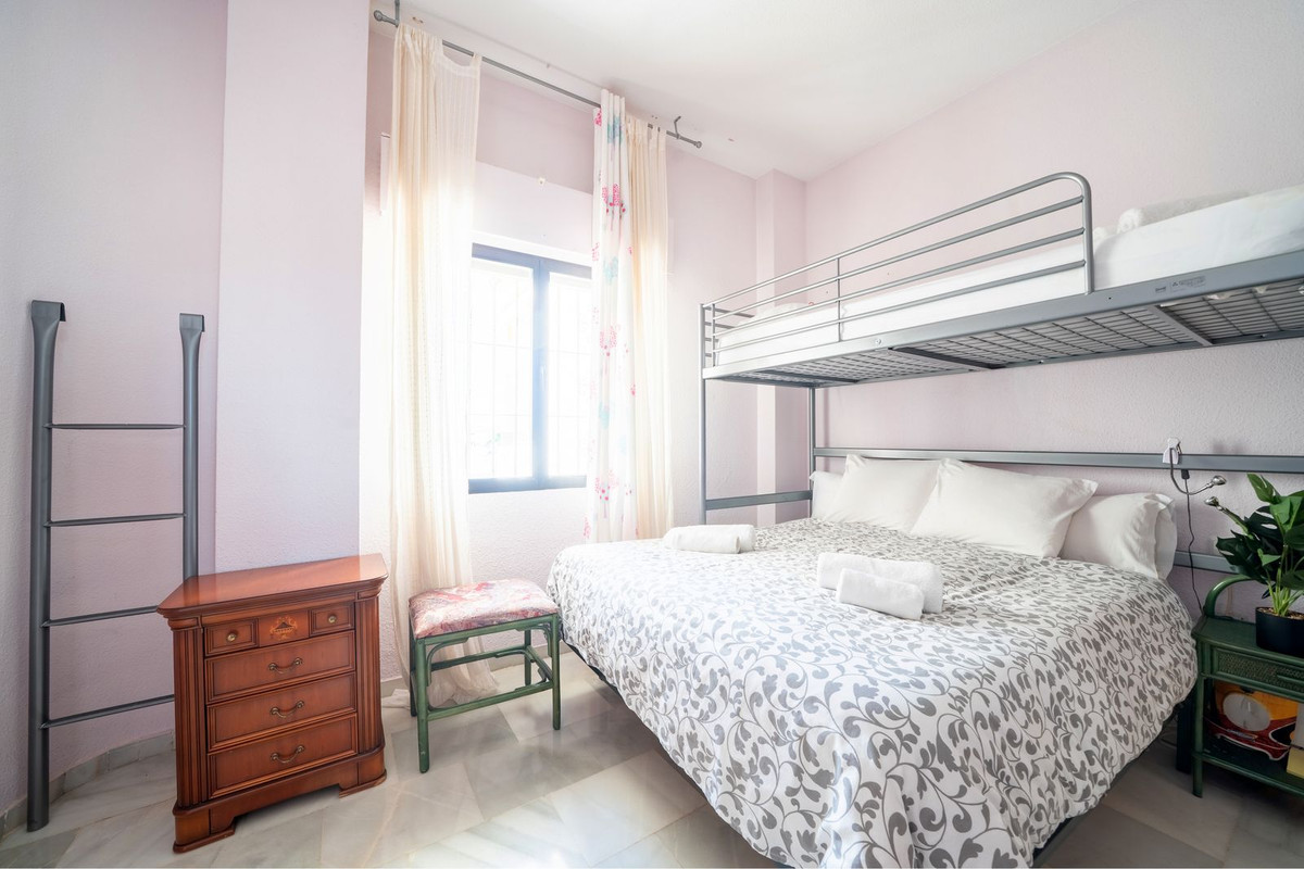 3 Bed Apartment for sale in Nueva Andalucía Costa Del Sol, Málaga, Spain