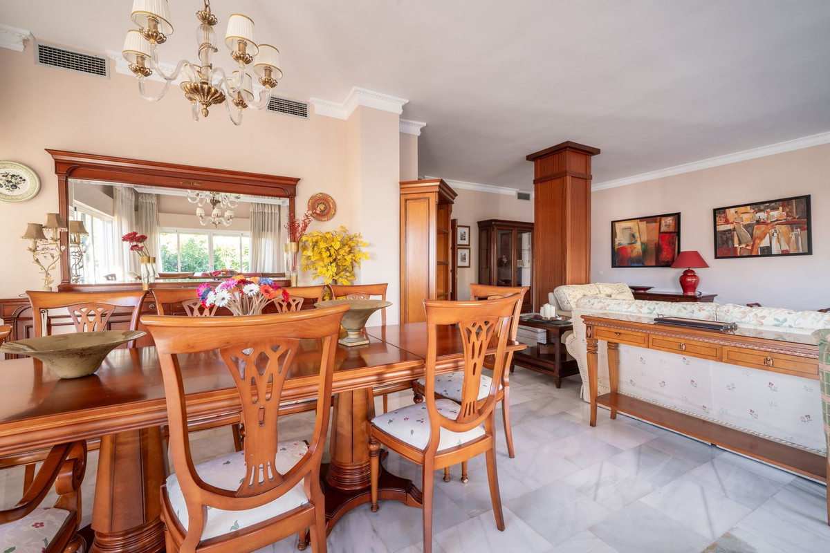 3 Bed Apartment for sale in Nueva Andalucía Costa Del Sol, Málaga, Spain