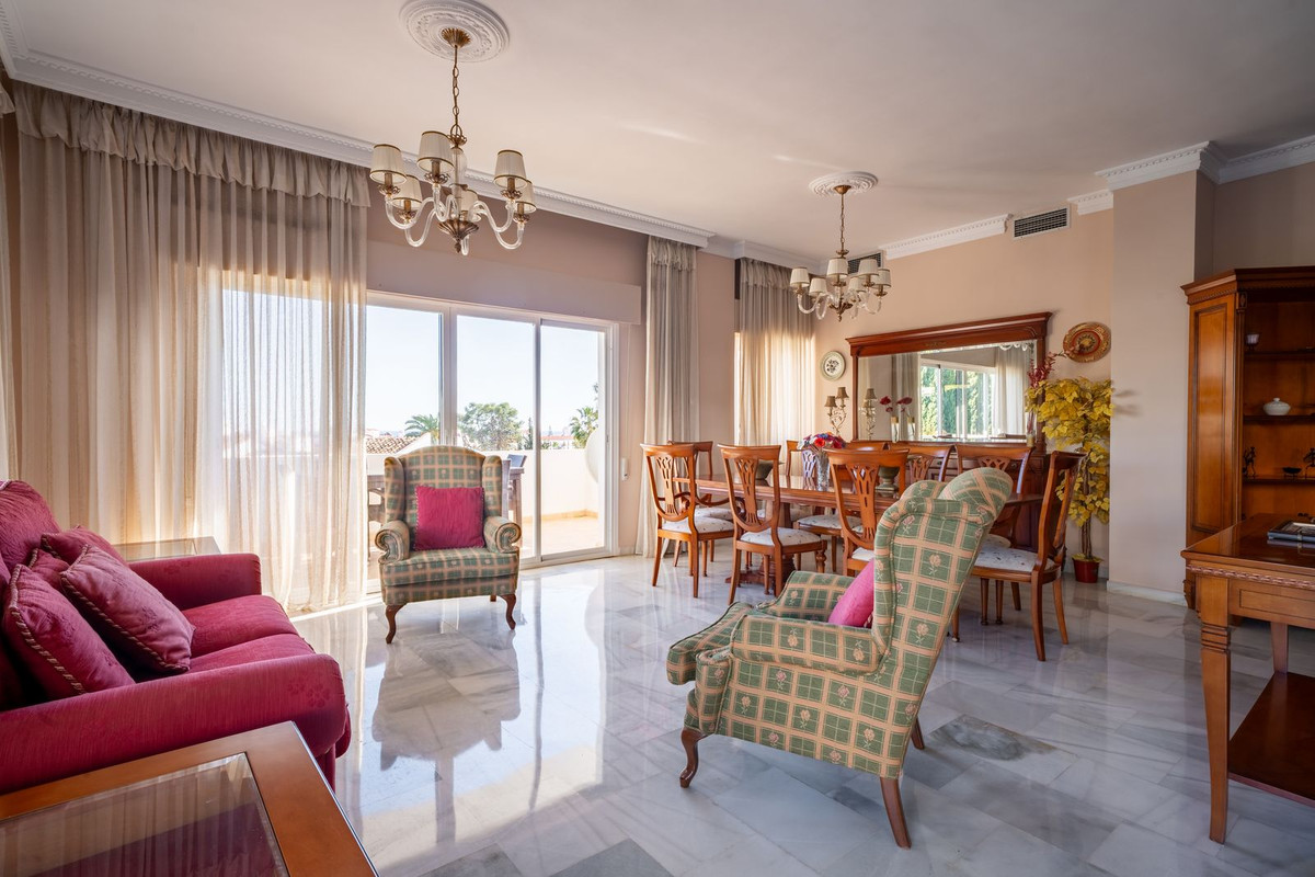 3 Bed Apartment for sale in Nueva Andalucía Costa Del Sol, Málaga, Spain