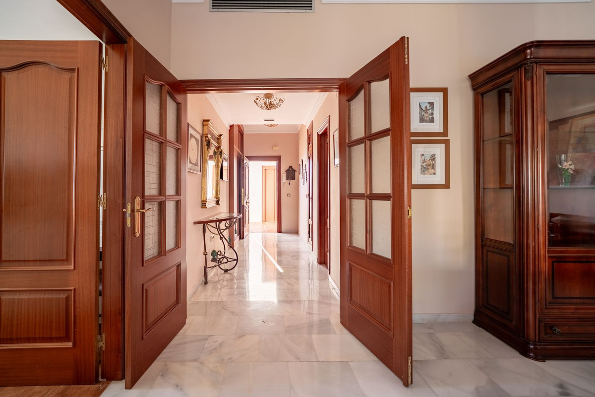 3 Bed Apartment for sale in Nueva Andalucía Costa Del Sol, Málaga, Spain