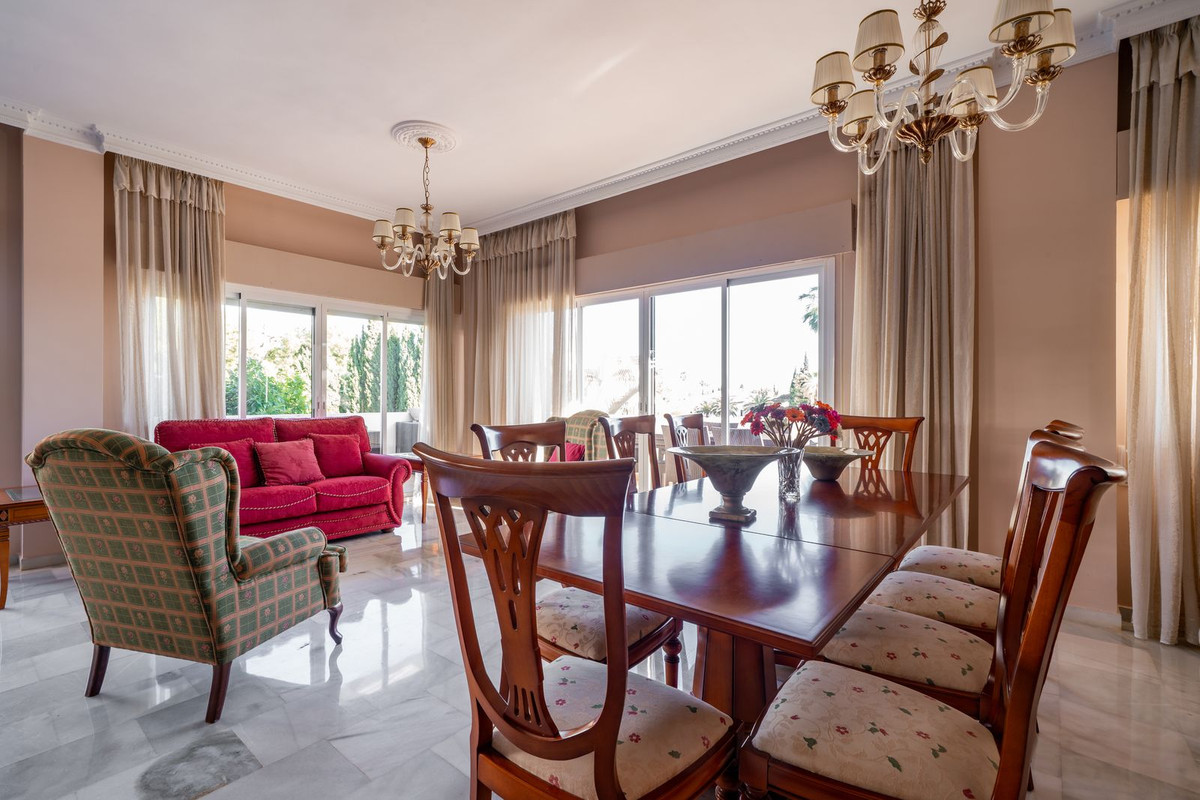 3 Bed Apartment for sale in Nueva Andalucía Costa Del Sol, Málaga, Spain