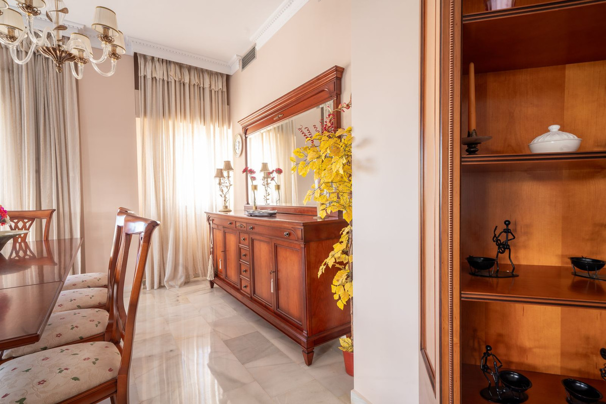3 Bed Apartment for sale in Nueva Andalucía Costa Del Sol, Málaga, Spain