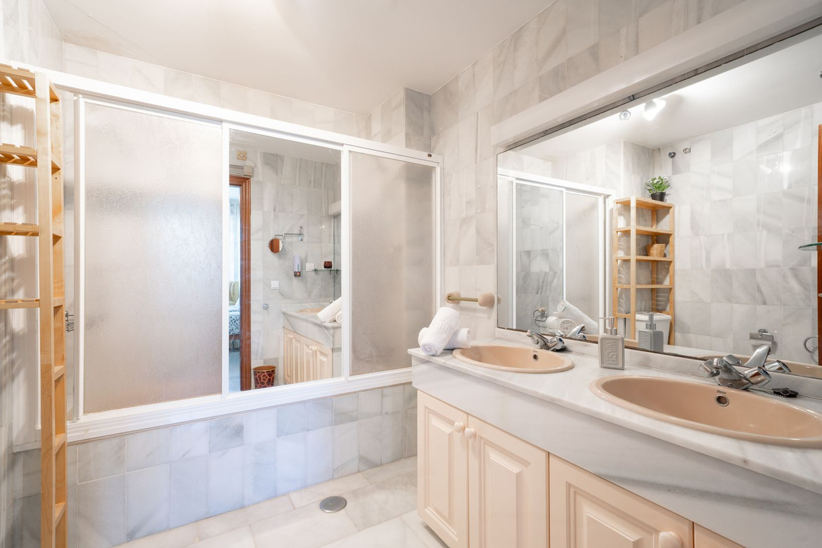 3 Bed Apartment for sale in Nueva Andalucía Costa Del Sol, Málaga, Spain