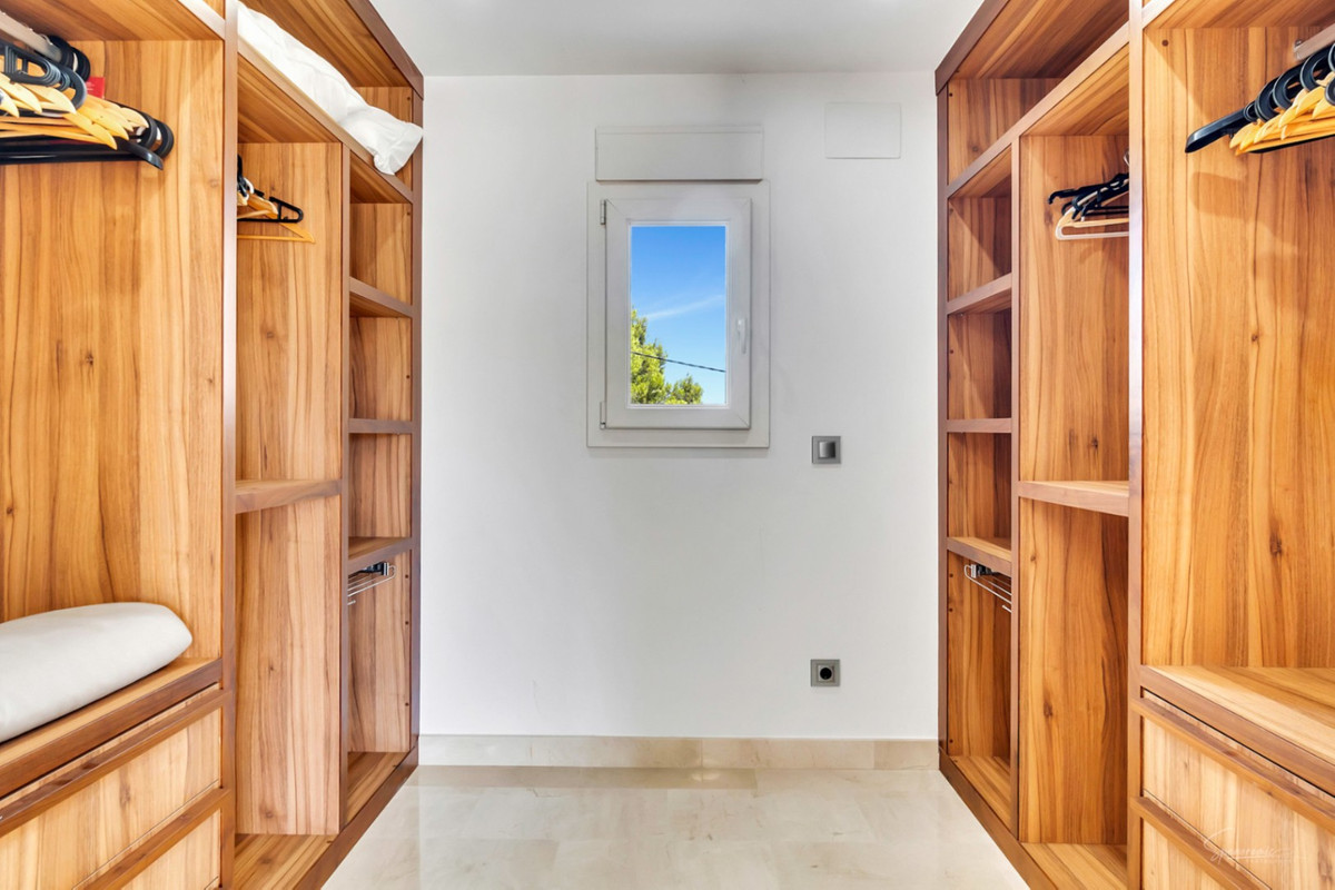 4 Bed Townhouse for sale in Benissa Costa Blanca, Alicante, Spain