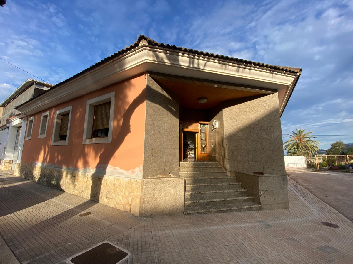 Se vende Villa - Chalet de 5 dormitorios en Costa Blanca, Alicante, España