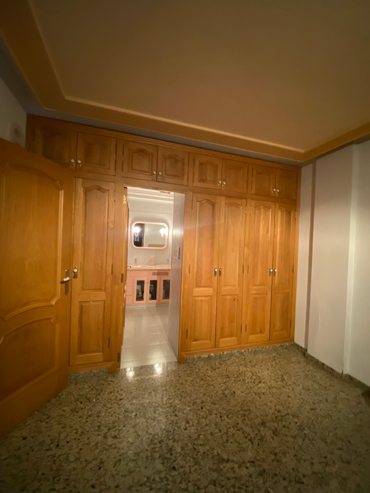Se vende Villa - Chalet de 5 dormitorios en Costa Blanca, Alicante, España