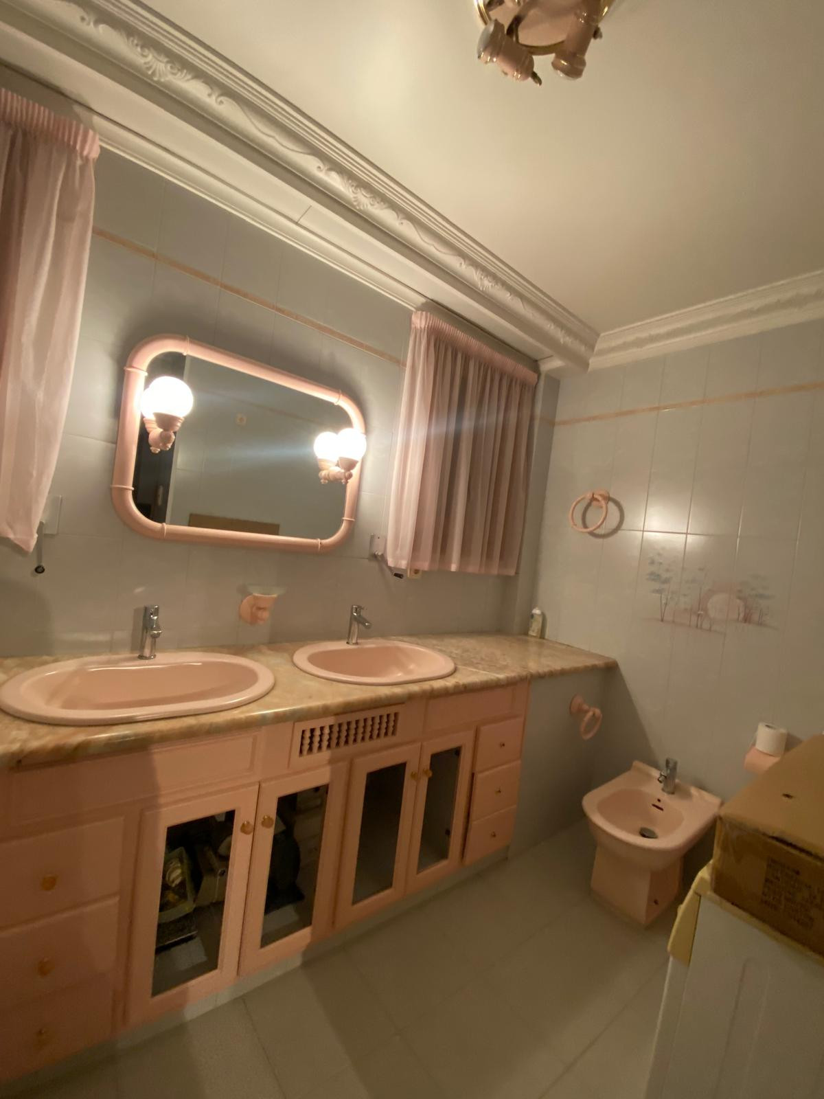 Se vende Villa - Chalet de 5 dormitorios en Costa Blanca, Alicante, España