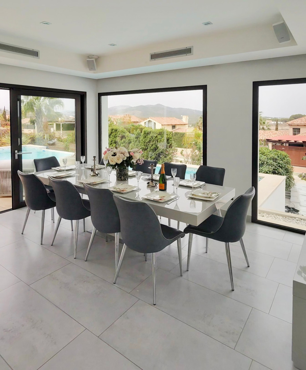 5 Bed Townhouse for sale in Javea Costa Blanca, Alicante, Spain