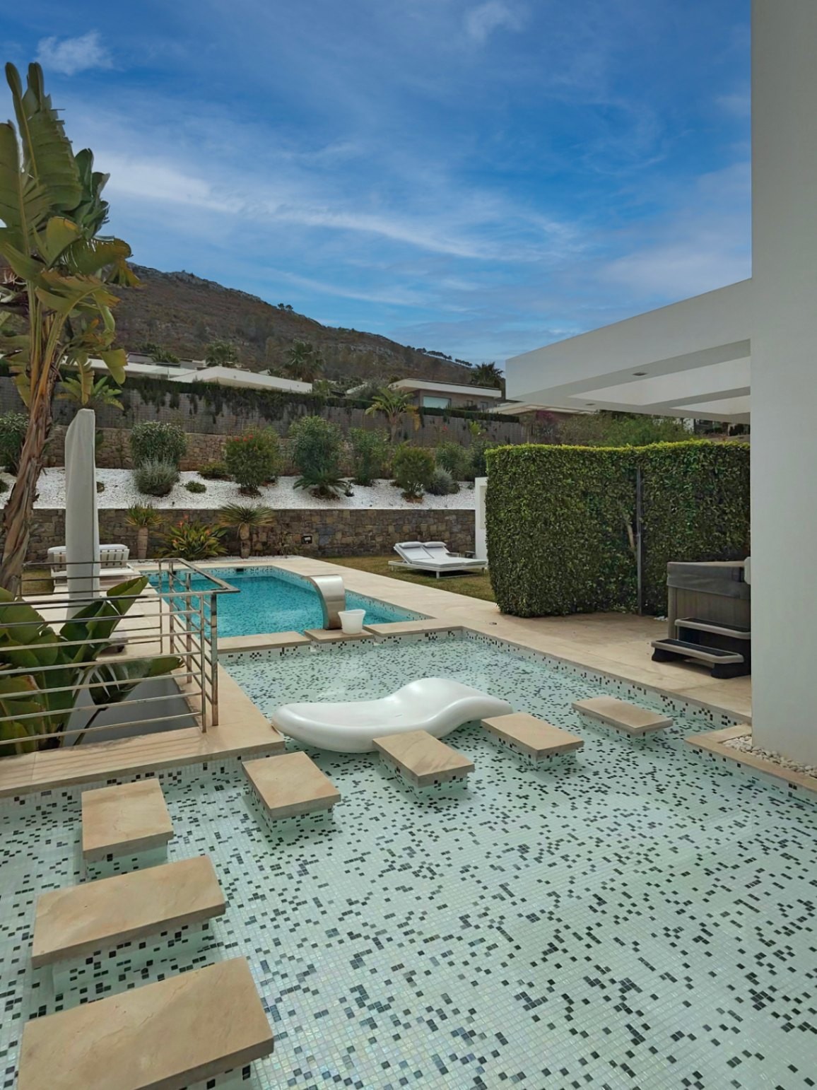 5 Bed Townhouse for sale in Javea Costa Blanca, Alicante, Spain