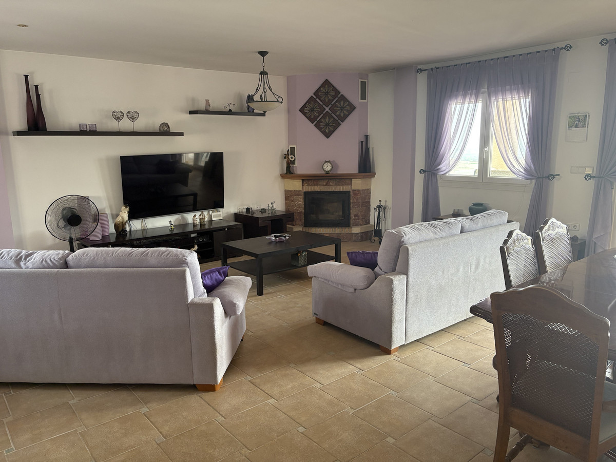 3 Bed Townhouse for sale in Algorfa Costa Blanca, Alicante, Spain