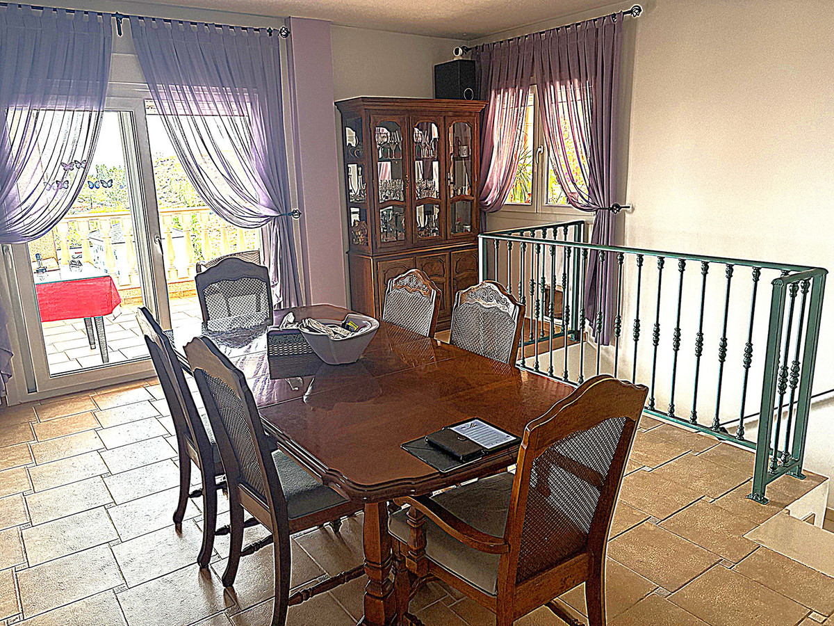 3 Bed Townhouse for sale in Algorfa Costa Blanca, Alicante, Spain
