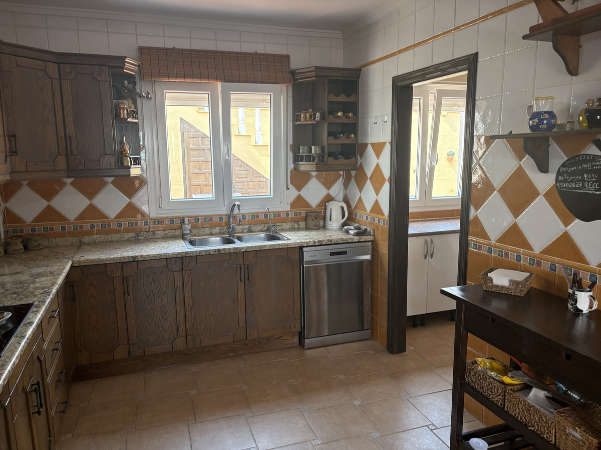 3 Bed Townhouse for sale in Algorfa Costa Blanca, Alicante, Spain