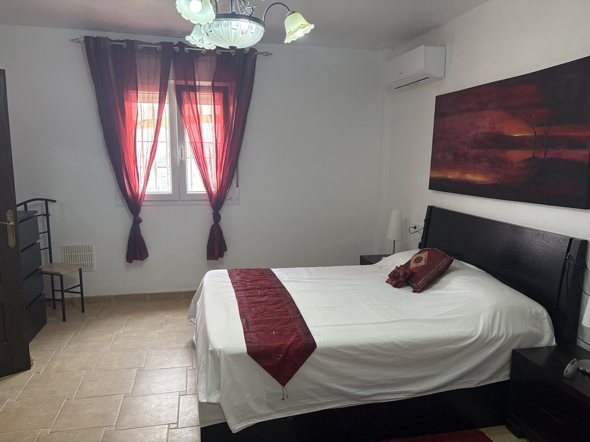 3 Bed Townhouse for sale in Algorfa Costa Blanca, Alicante, Spain