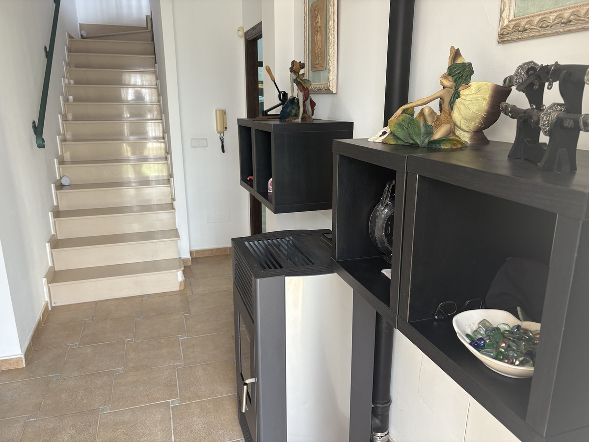 3 Bed Townhouse for sale in Algorfa Costa Blanca, Alicante, Spain