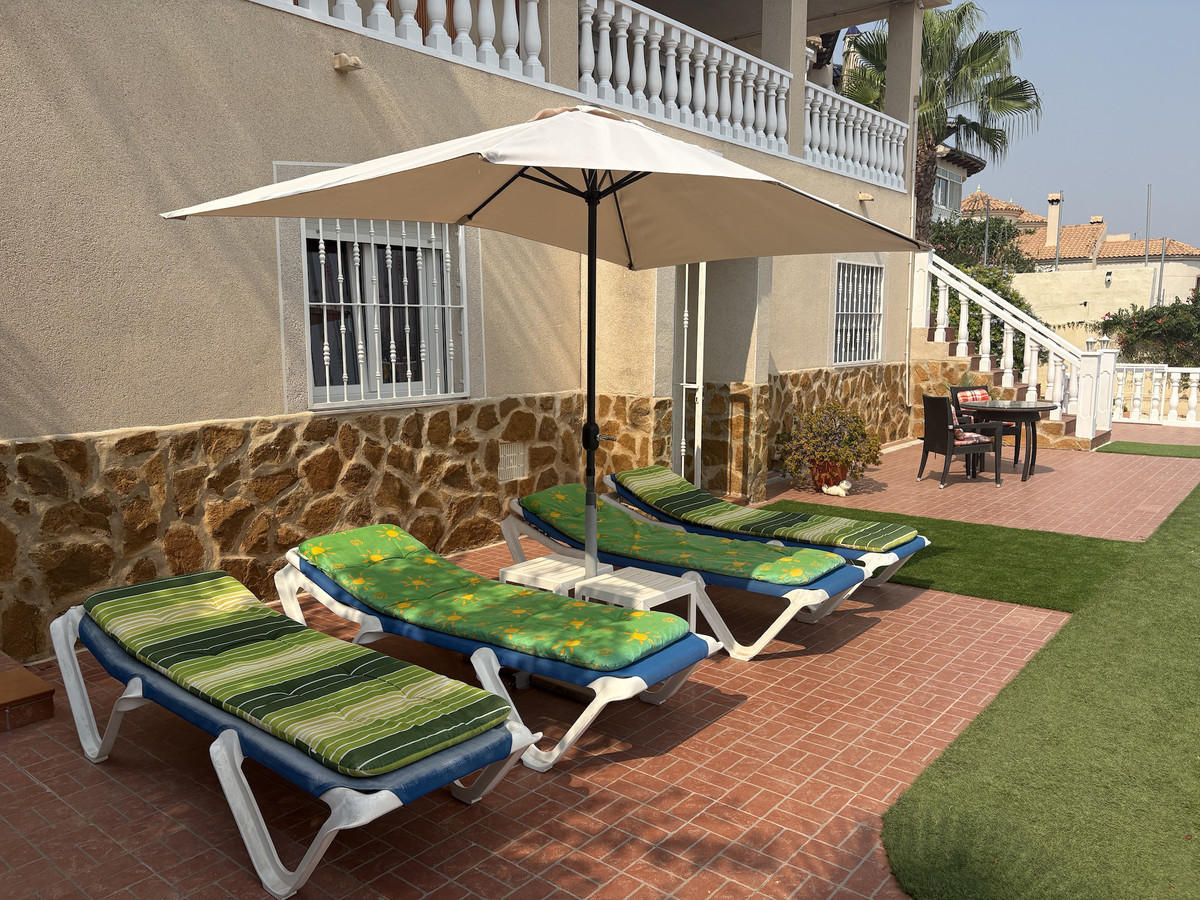 3 Bed Townhouse for sale in Algorfa Costa Blanca, Alicante, Spain