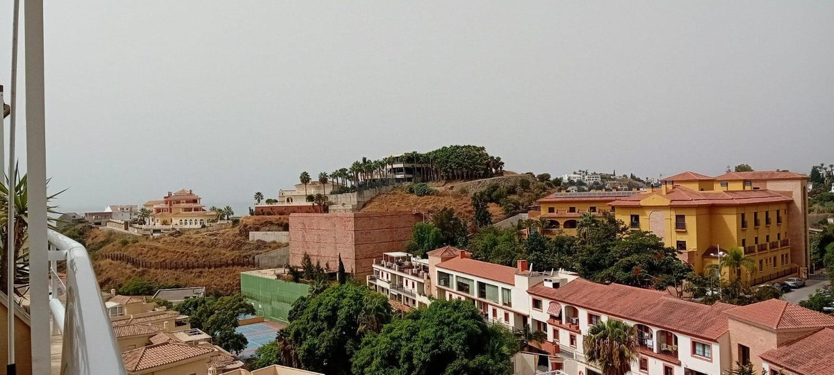 3 Bed Apartment for sale in Torrequebrada Costa Del Sol, Málaga, Spain