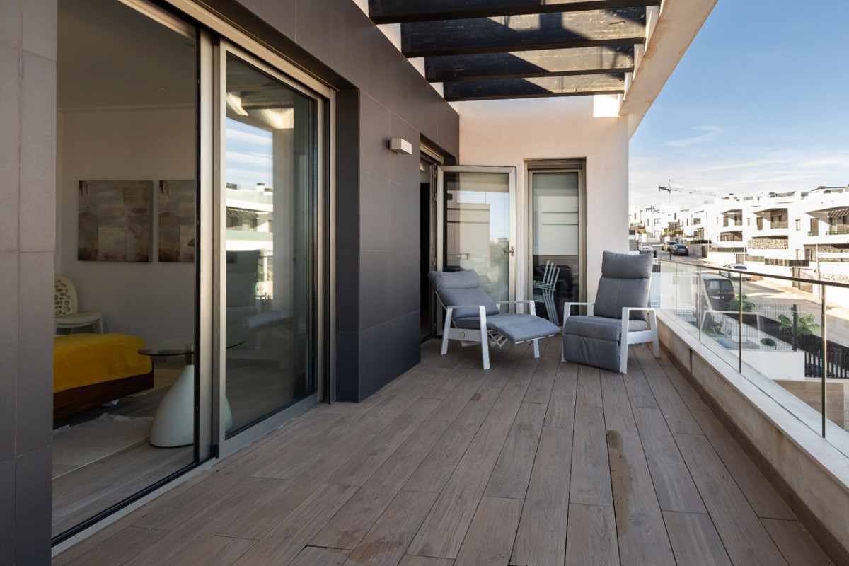 Se vende Villa - Chalet de 4 dormitorios en Costa Blanca, Alicante, España