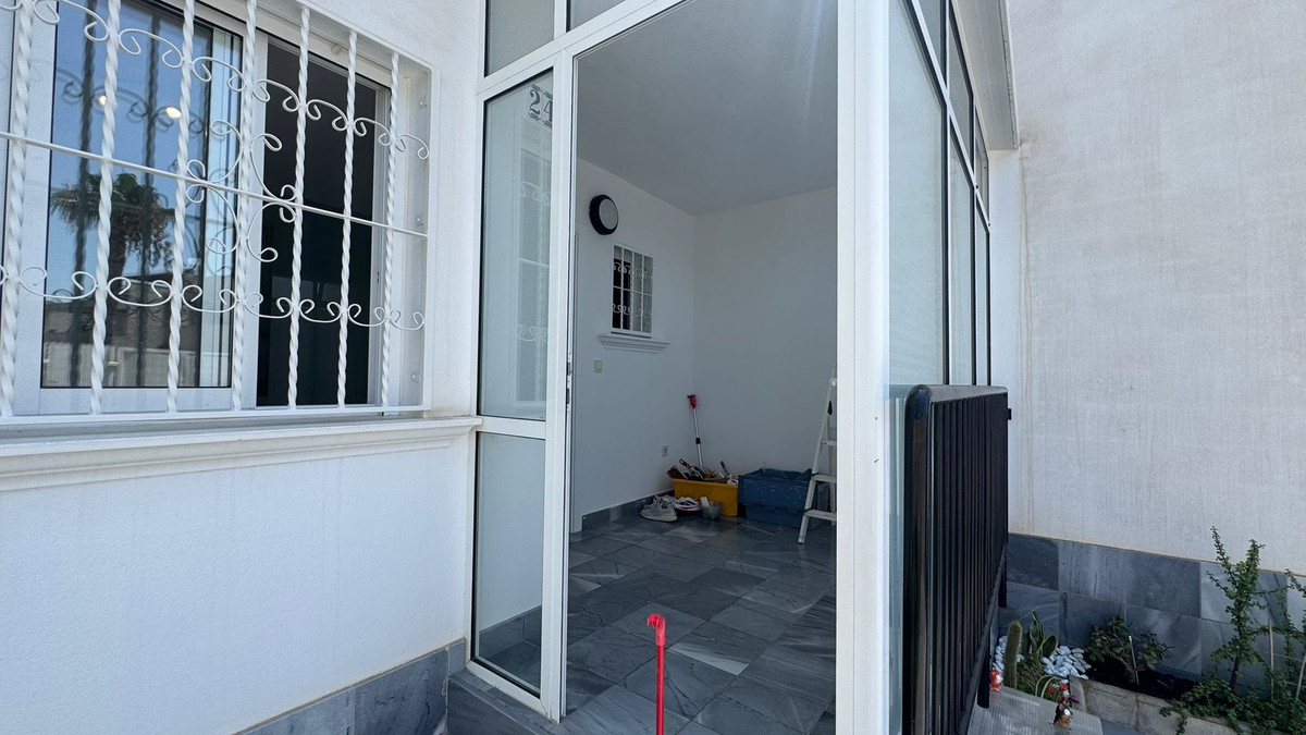 2 Bed Townhouse for sale in Torrevieja Costa Blanca, Alicante, Spain