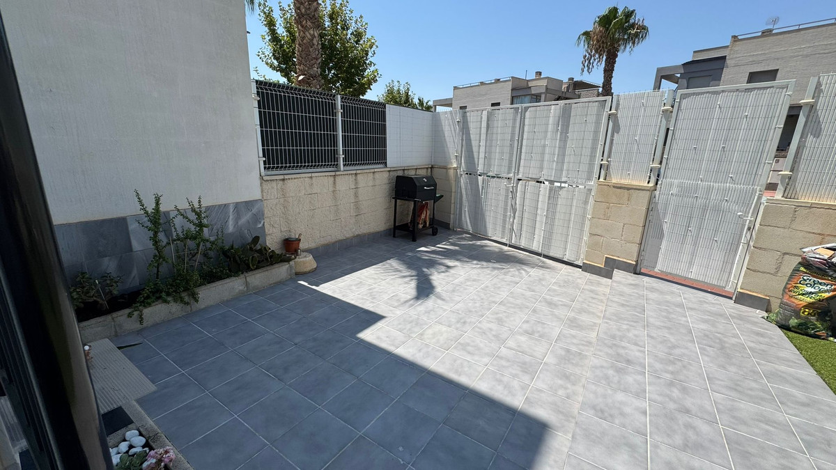 2 Bed Townhouse for sale in Torrevieja Costa Blanca, Alicante, Spain
