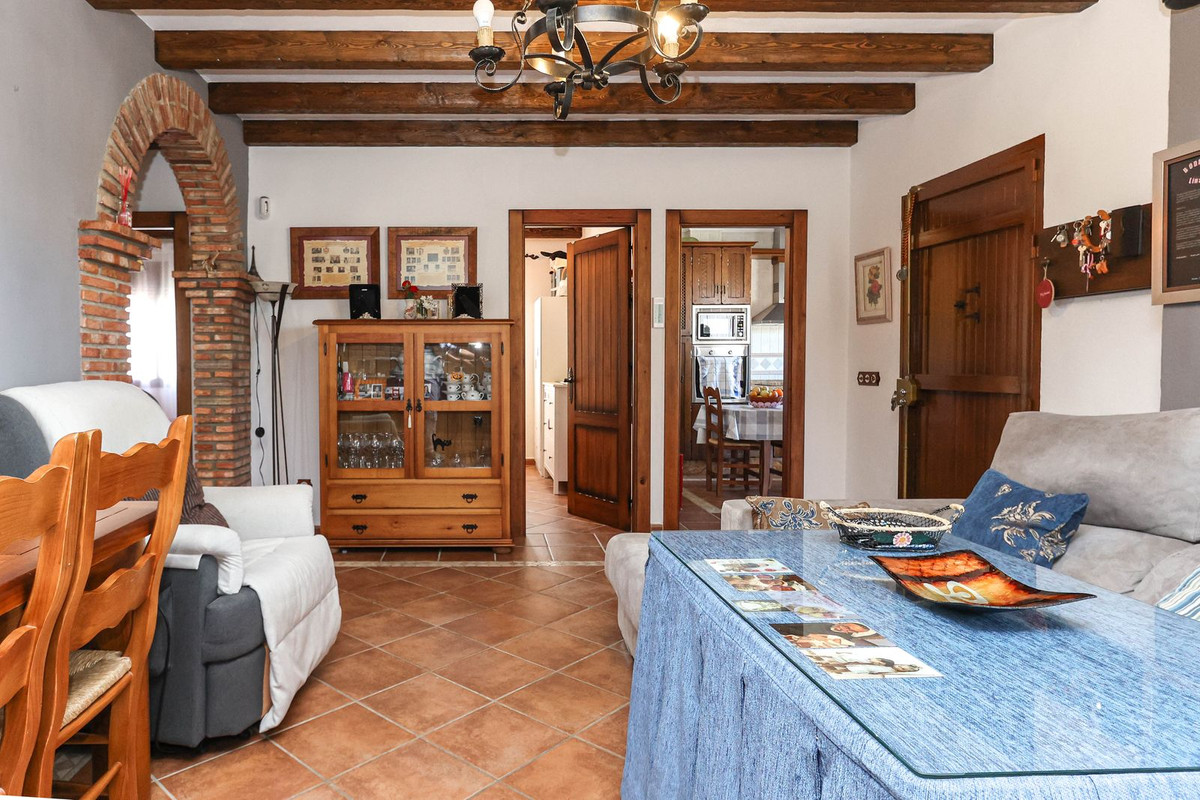 3 Bed Townhouse for sale in Monda Costa Del Sol, Málaga, Spain