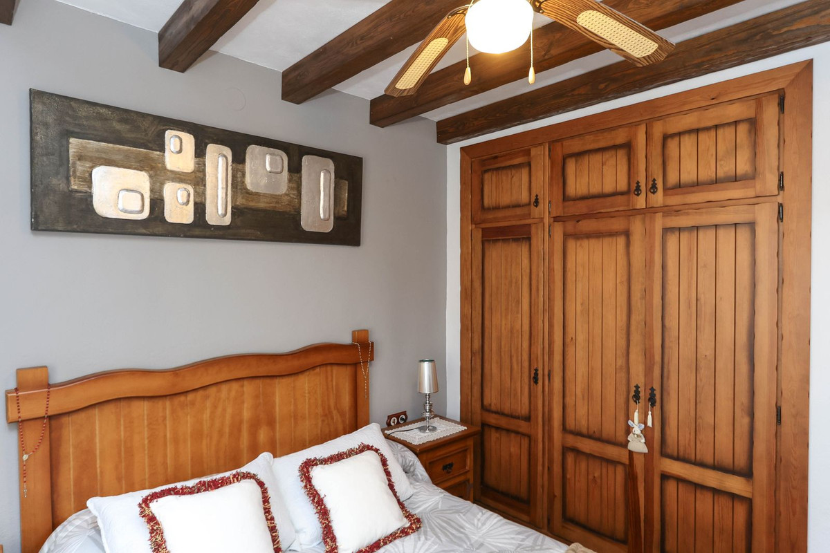 3 Bed Townhouse for sale in Monda Costa Del Sol, Málaga, Spain