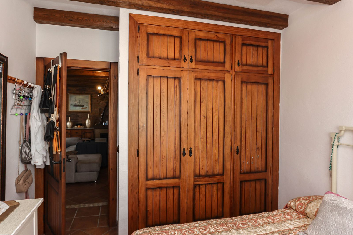 3 Bed Townhouse for sale in Monda Costa Del Sol, Málaga, Spain
