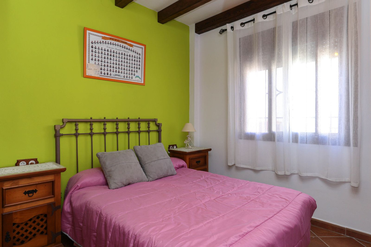 3 Bed Townhouse for sale in Monda Costa Del Sol, Málaga, Spain