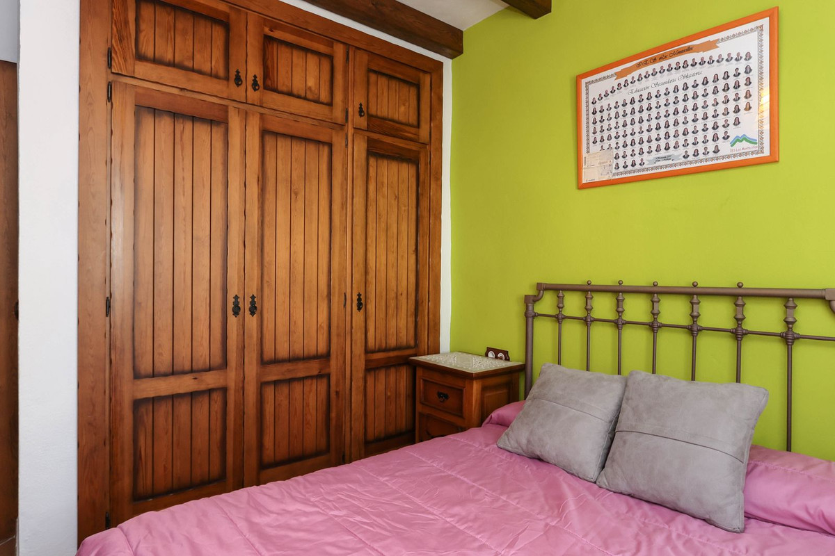 3 Bed Townhouse for sale in Monda Costa Del Sol, Málaga, Spain