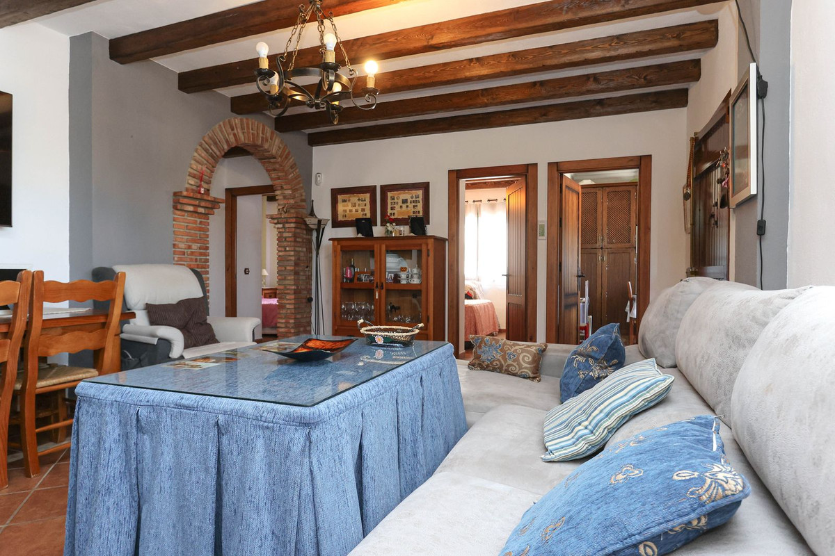 3 Bed Townhouse for sale in Monda Costa Del Sol, Málaga, Spain