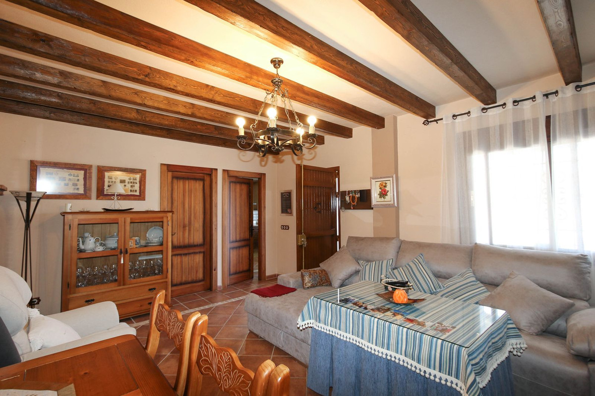 3 Bed Townhouse for sale in Monda Costa Del Sol, Málaga, Spain